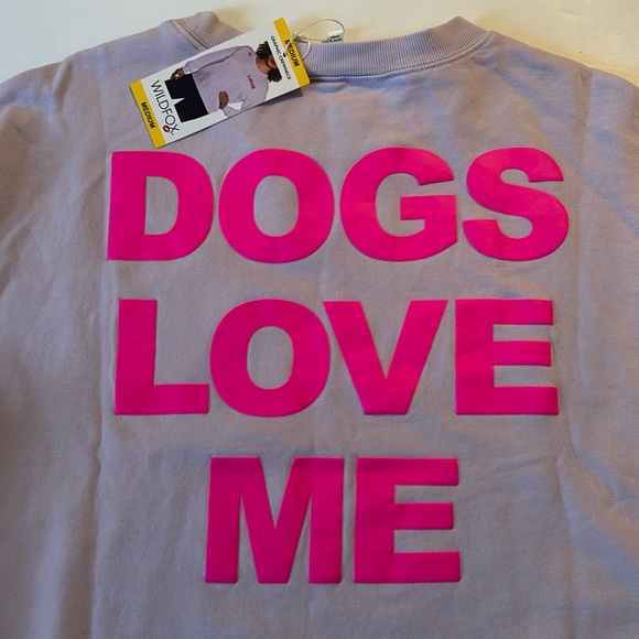 Wildfox Med Sweatshirt Long Sleeve CrewNeck Dogs Love Me orchid petal pink NWT - Picture 6 of 14